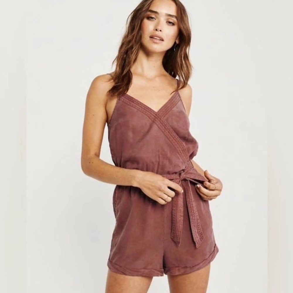 Abercrombie & Fitch women’s romper in army green